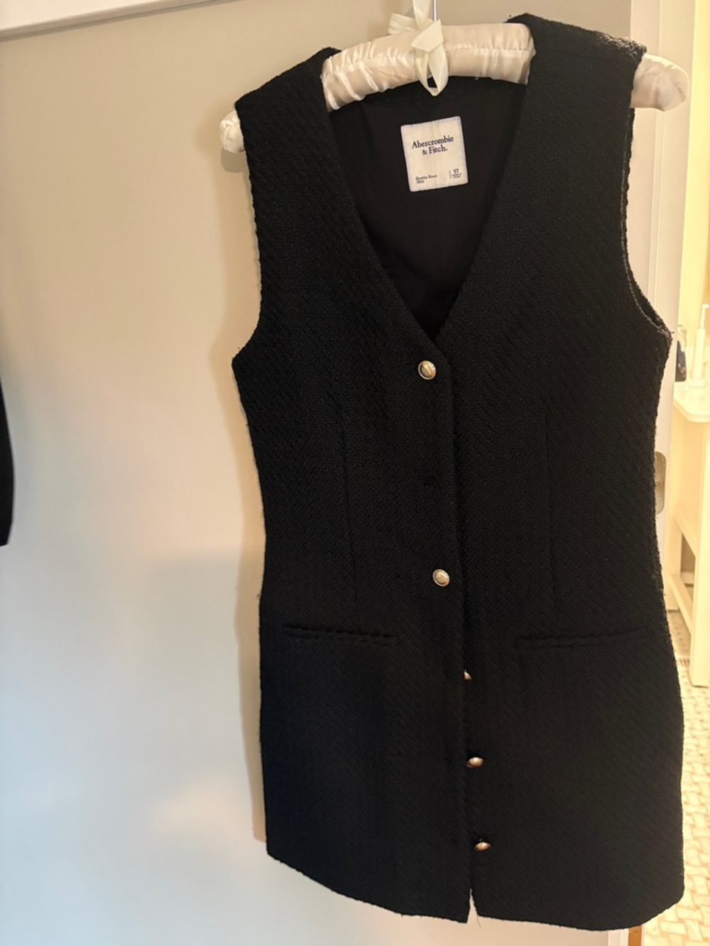 Abercrombie & Fitch Black Tweed Sleeveless Button-Front Mini Dress